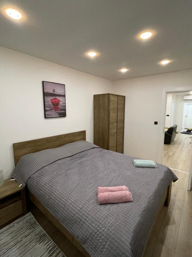 Luna Apartment Novi Pazar Eksteriør bilde
