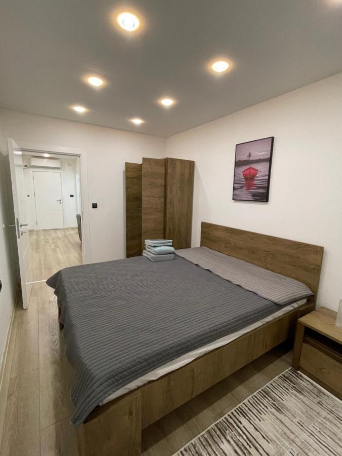 Luna Apartment Novi Pazar Eksteriør bilde