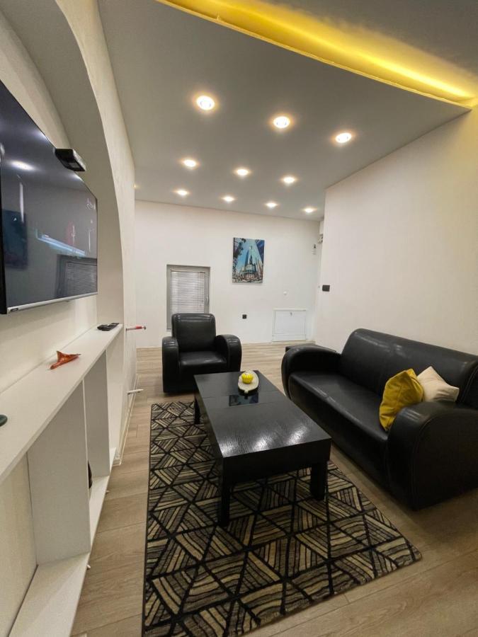 Luna Apartment Novi Pazar Eksteriør bilde