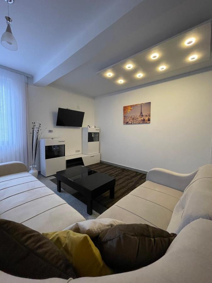Luna Apartment Novi Pazar Eksteriør bilde