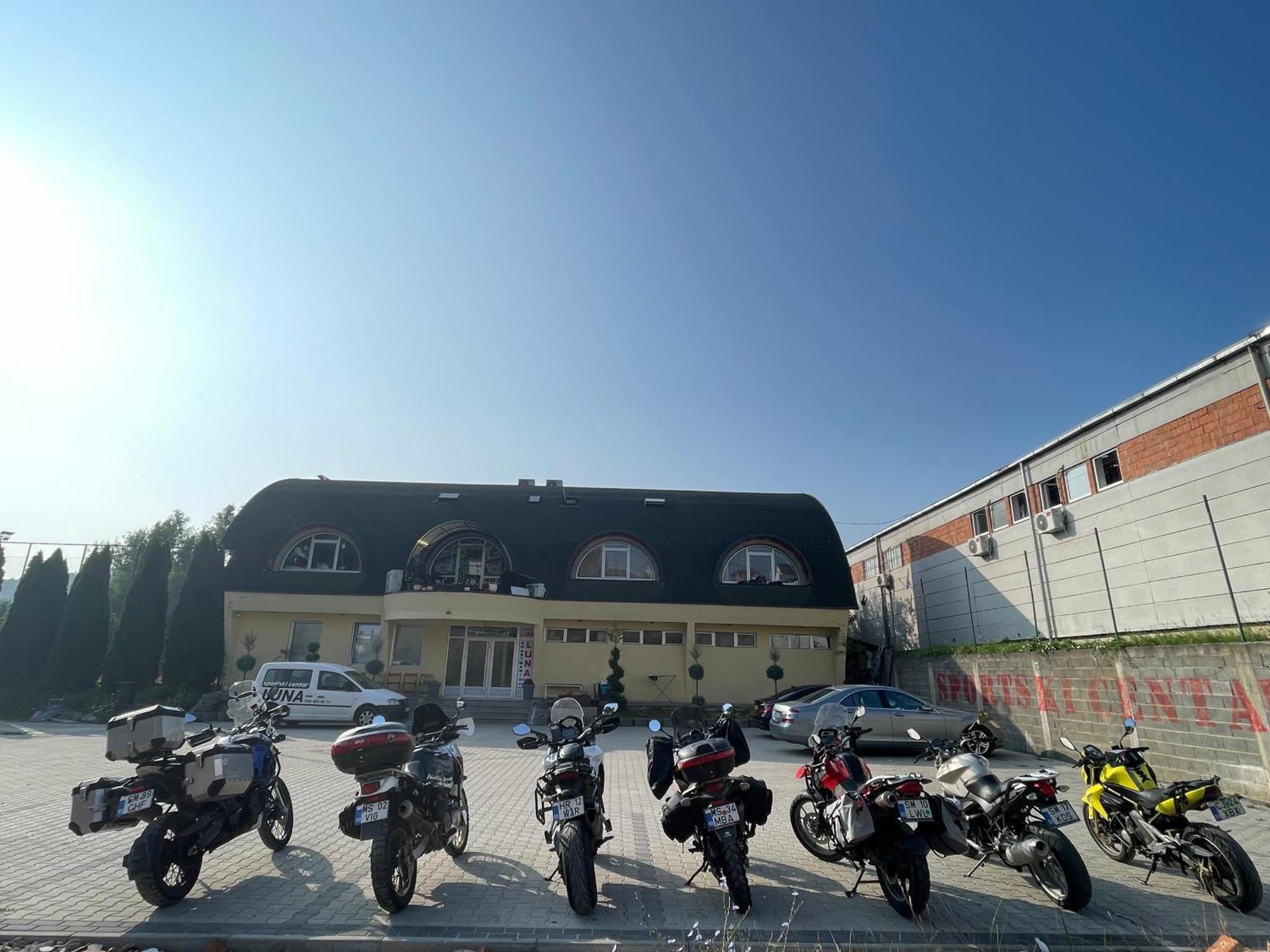 Luna Apartment Novi Pazar Eksteriør bilde